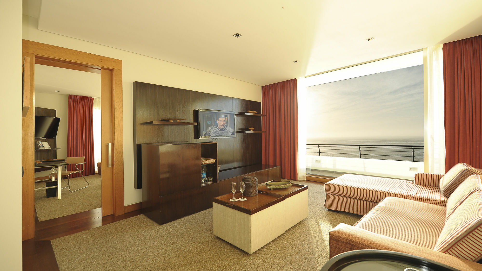 Enjoy Coquimbo Hotel Exterior photo A suite at the hotel