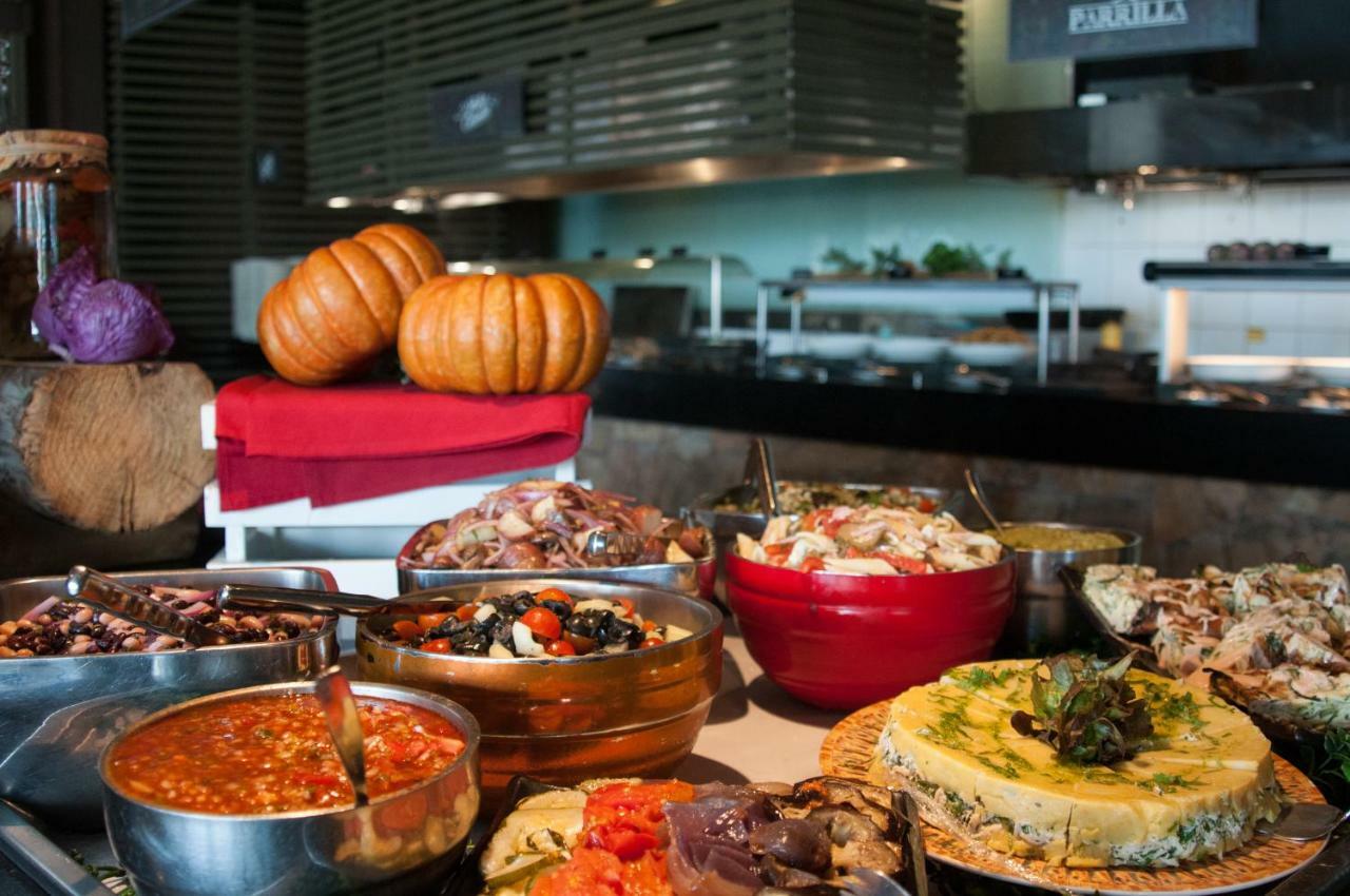 Enjoy Coquimbo Hotel Exterior photo A buffet at a restaurant